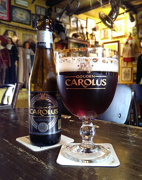 Anker Gouden Carolus Classic at Poechenellekelder, Brussels